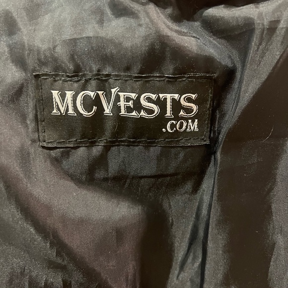 MCVEST - Picture 6 of 9